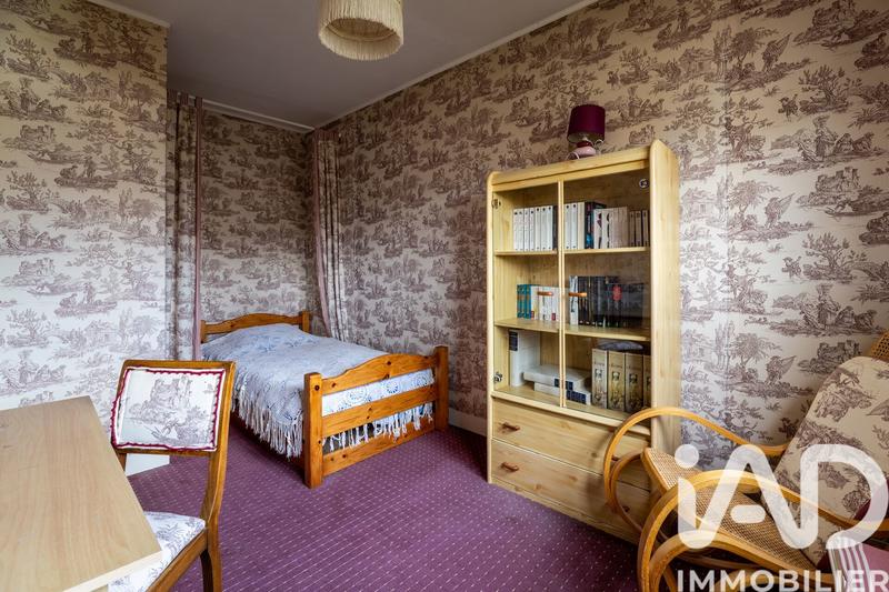 Maison - 258 m² - 10 pièces