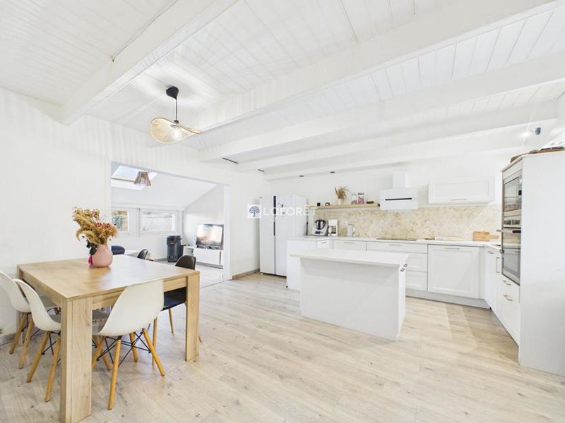 Maison - 79 m² - 3 pièces