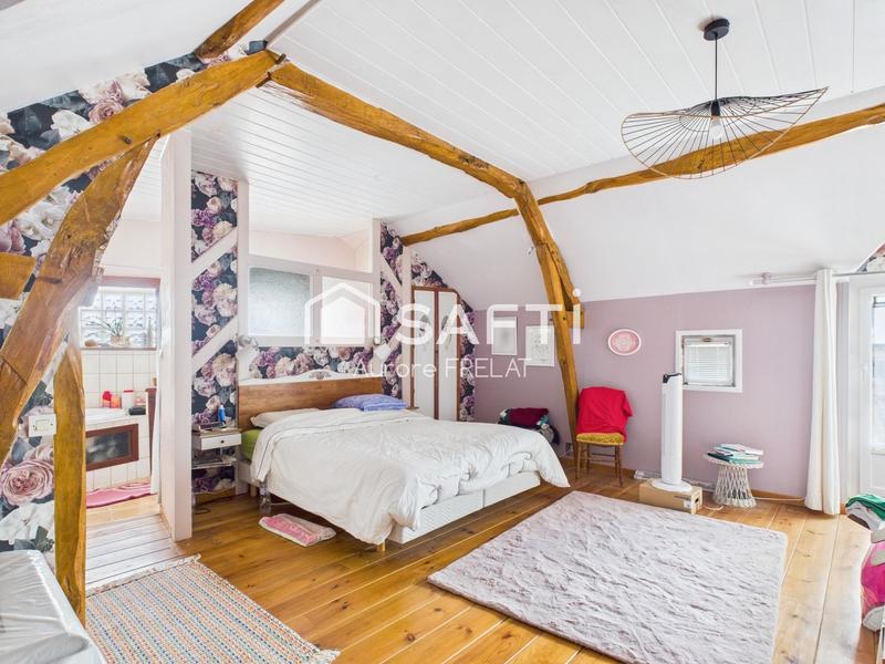 Maison - 200 m² - 7 pièces