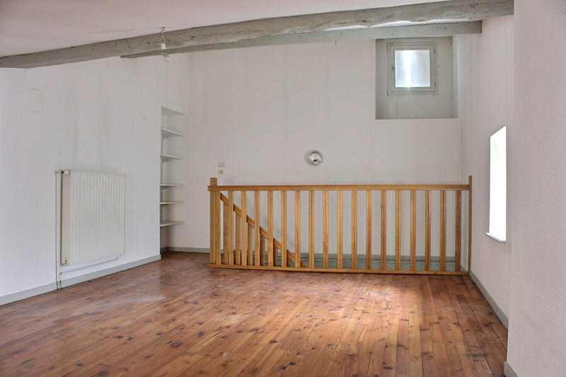 Immeuble - 9 pièces