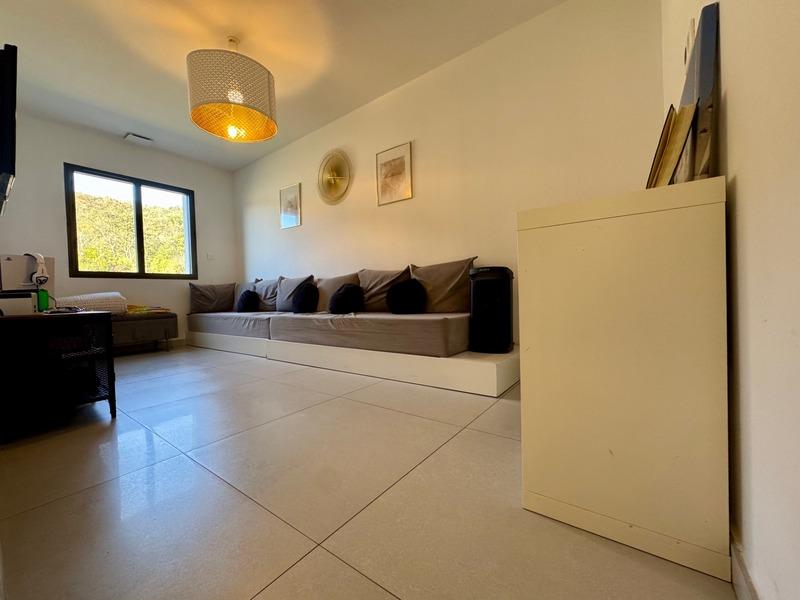 Maison - 185 m² - 7 pièces