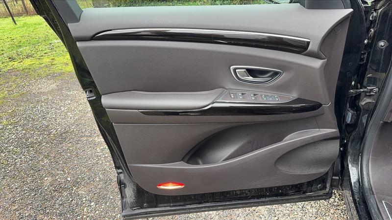 Renault Espace V 1.8 TCe 225 Edc7 Intens