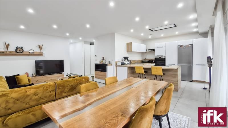 Appartement - 94 m² - 3 pièces