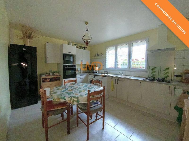 Demeure - 99 m² - 3 pièces