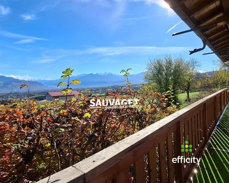 Appartement - 99 m² - 3 pièces