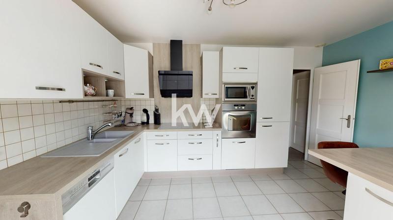 Maison - 142 m² - 6 pièces