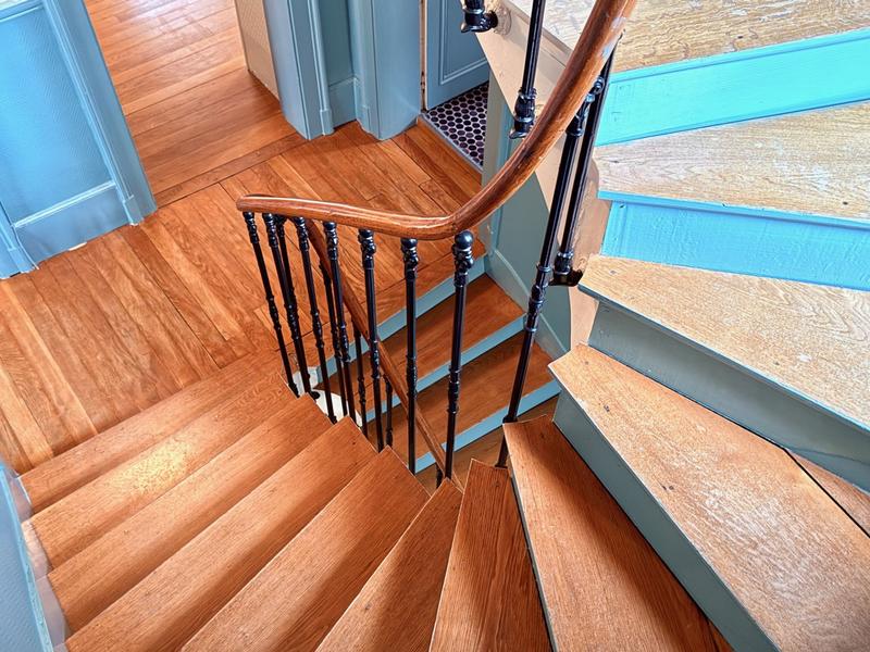 Maison - 240 m² - 9 pièces