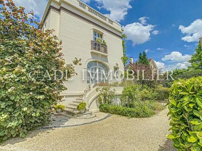 Appartement - 108 m² - 5 pièces