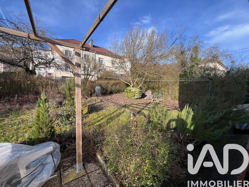 Maison - 98 m² - 5 pièces