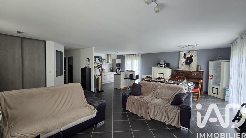 Maison - 122 m² - 6 pièces