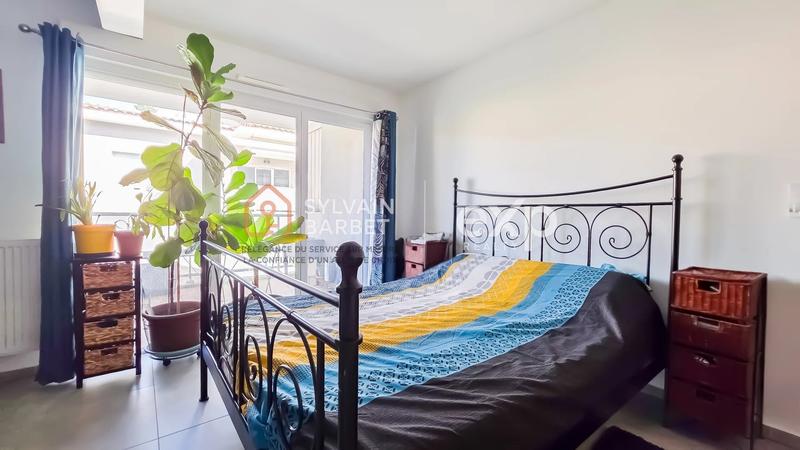 Appartement - 100 m² - 4 pièces