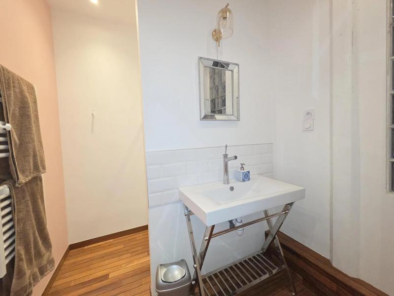 Appartement - 165 m² - 6 pièces