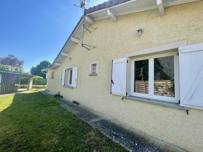 Maison - 102 m² - 5 pièces