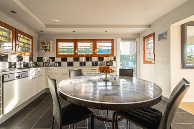 Villa - 235 m² - 8 pièces