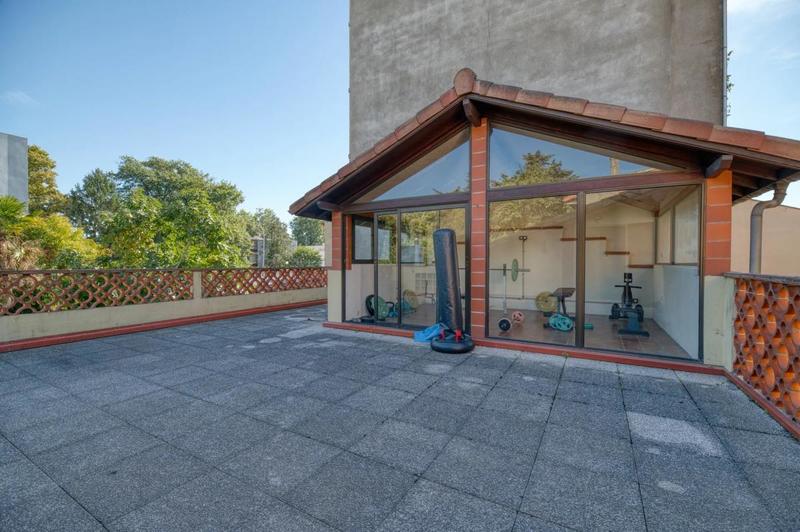 Maison - 255 m² - 7 pièces