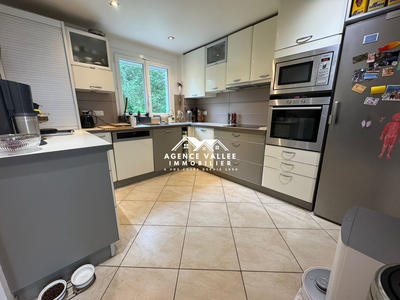 Maison - 102 m² - 6 pièces