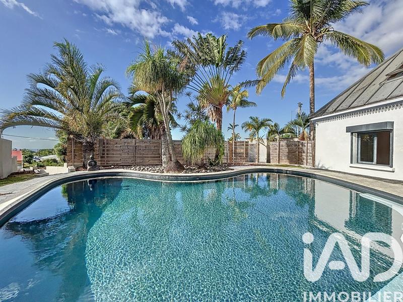 Maison - 185 m² - 7 pièces