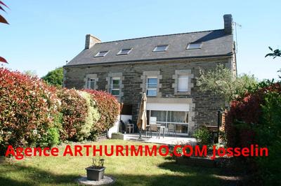 Maison - 284 m² - 12 pièces