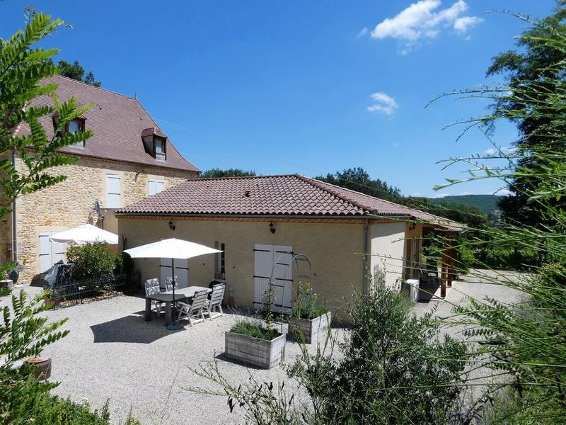 Maison - 420 m² - 10 pièces