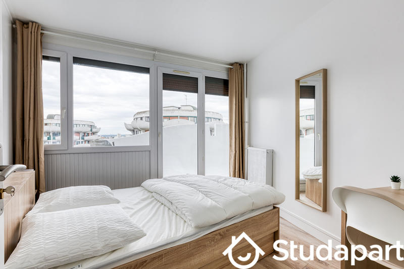 Chambre - 11 m² - 1 pièce