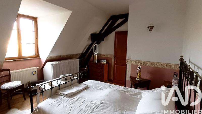 Maison - 232 m² - 11 pièces