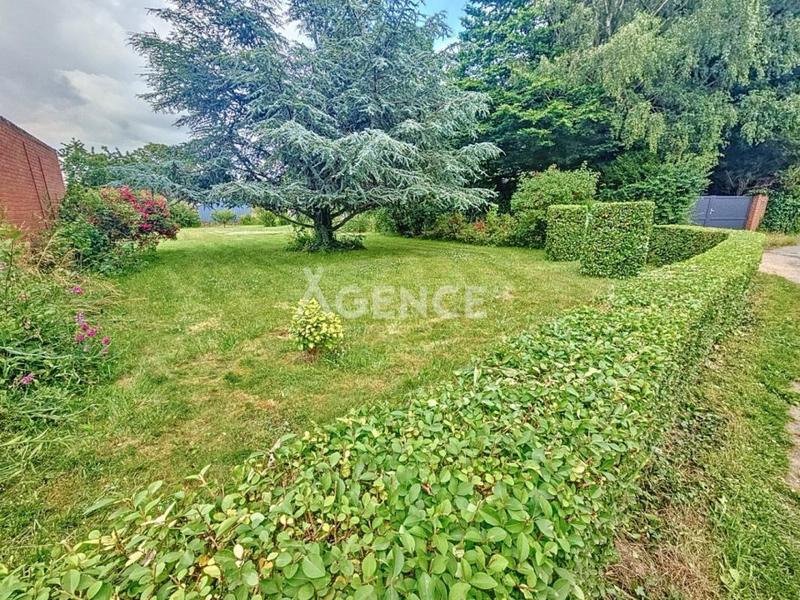 Terrain constructible - 753 m²
