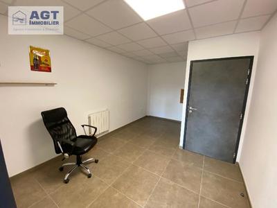 Local commercial - 65 m² - 2 pièces