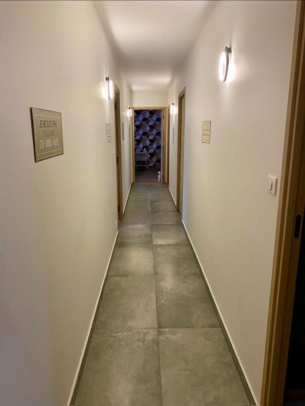 Maison - 266 m² - 8 pièces