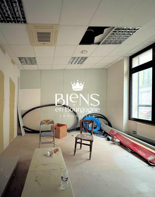 Bureau - 80 m² - 3 pièces