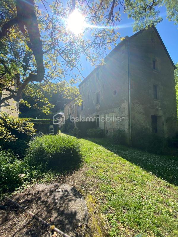 Demeure - 311 m² - 10 pièces