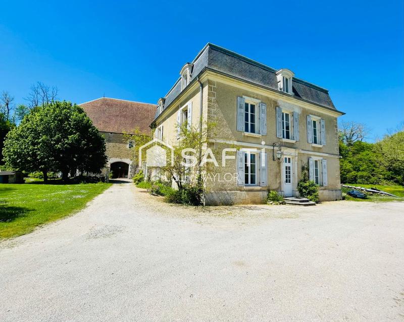 Château - 500 m² - 15 pièces