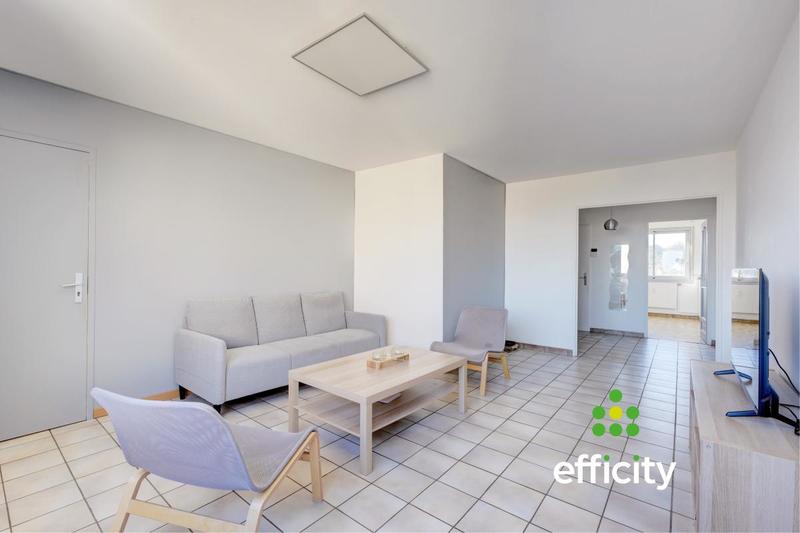 Appartement - 97 m² - 5 pièces