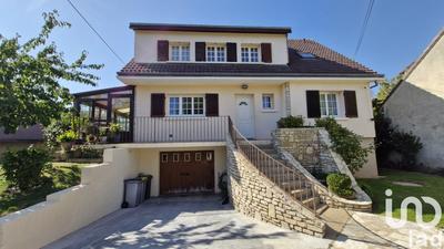 Maison - 152 m² - 8 pièces