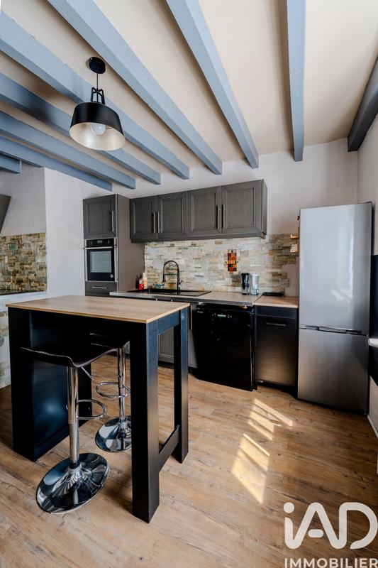 Maison - 250 m² - 9 pièces