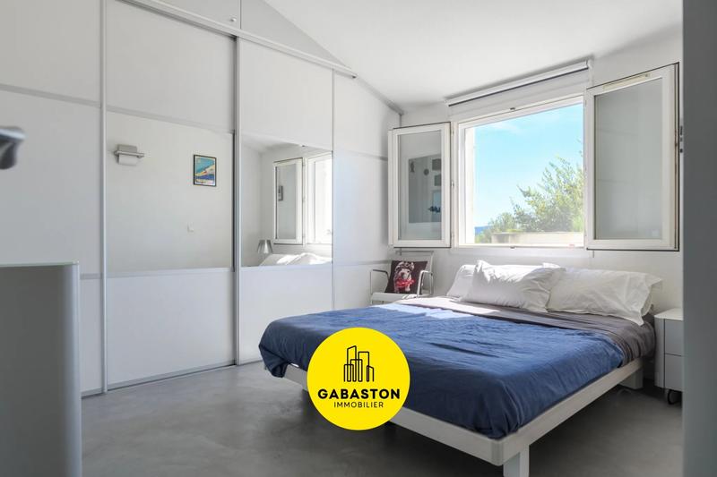 Villa - 247 m² - 5 pièces