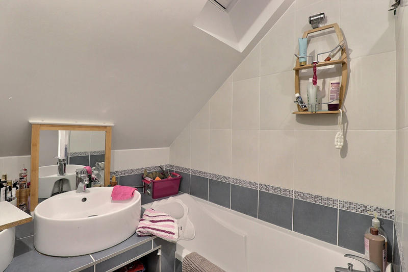 Maison - 131 m² - 6 pièces