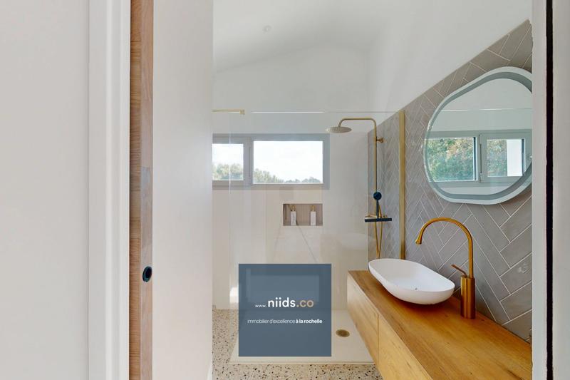 Maison - 189 m² - 5 pièces