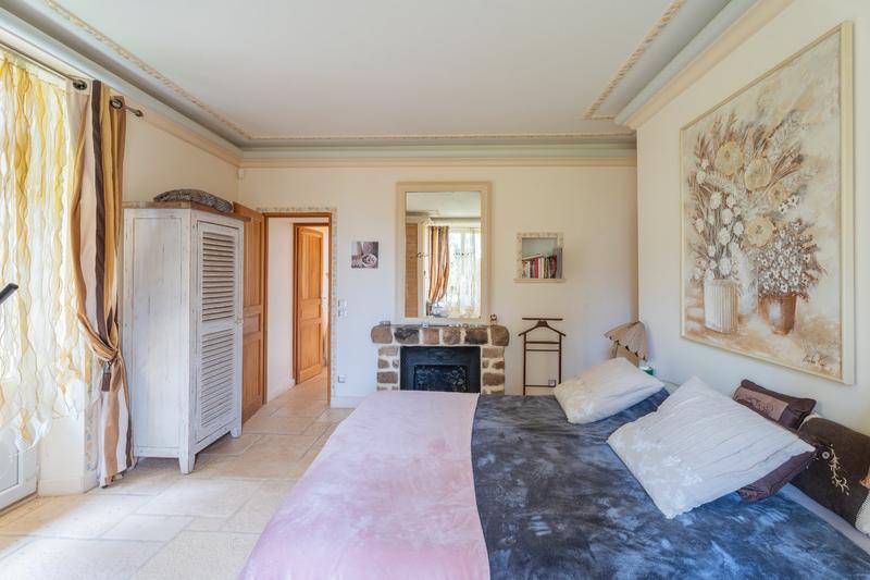 Demeure - 654 m² - 29 pièces