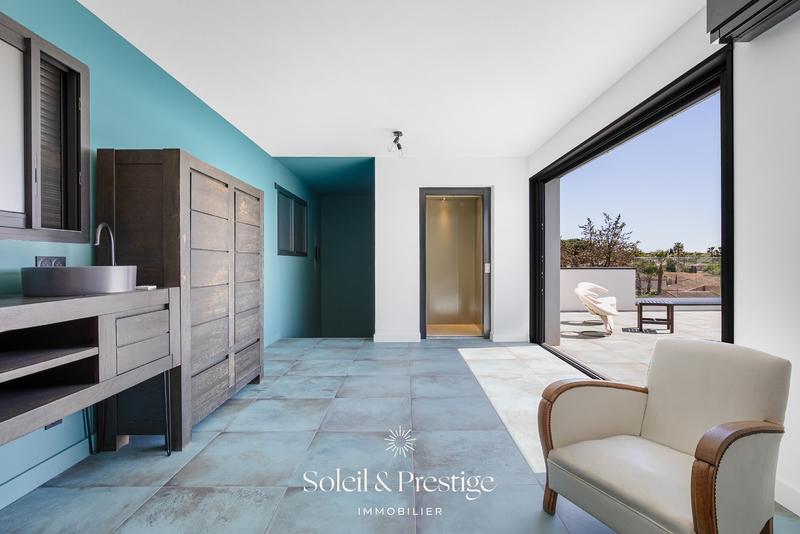 Maison - 180 m² - 4 pièces