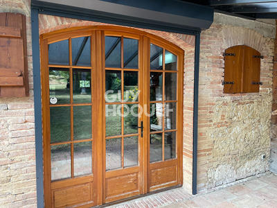 Maison - 217 m² - 5 pièces