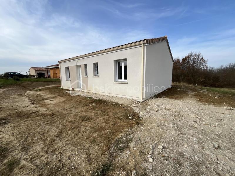 Maison traditionnelle - 71 m² - 4 pièces