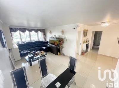 Appartement - 99 m² - 4 pièces