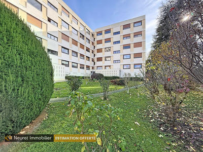 Appartement - 83 m² - 4 pièces