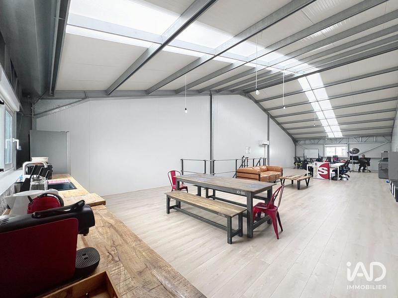 Local commercial - 255 m²