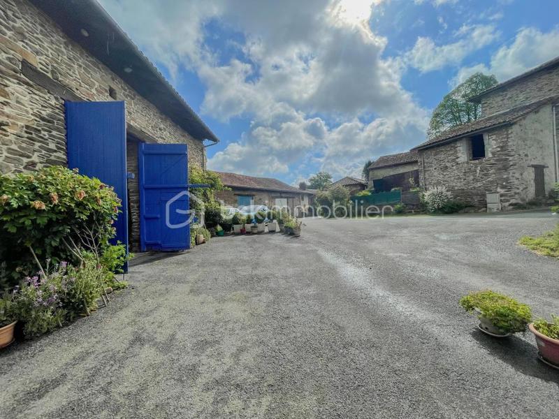 Maison en pierre - 133 m² - 5 pièces