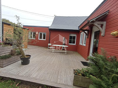 Maison - 97 m² - 5 pièces