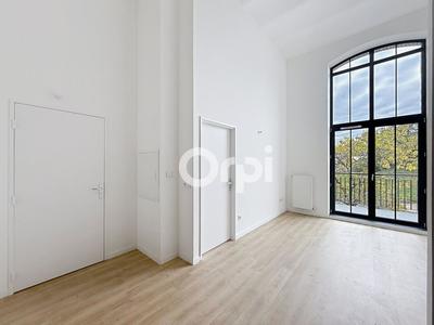 Loft - 37 m² - 2 pièces