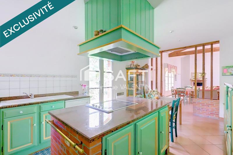 Bastide - 254 m² - 9 pièces