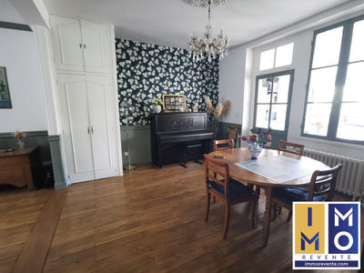 Maison - 170 m² - 7 pièces