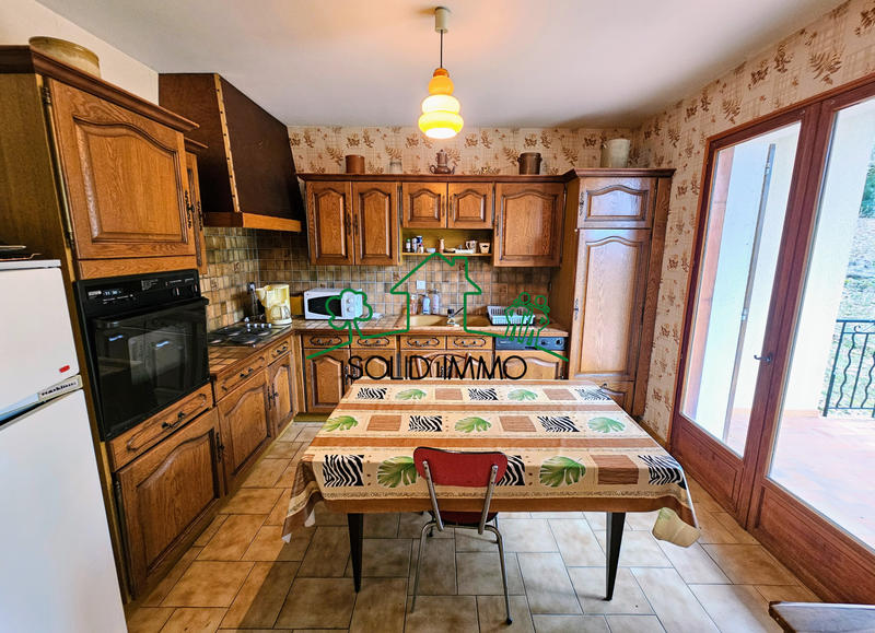 Maison - 196 m² - 8 pièces